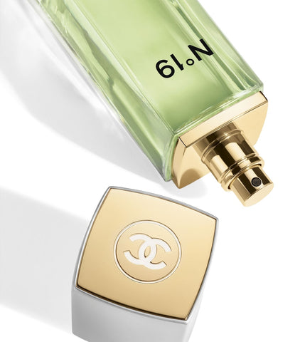 N.19 EAU DE TOILETTE  100ML